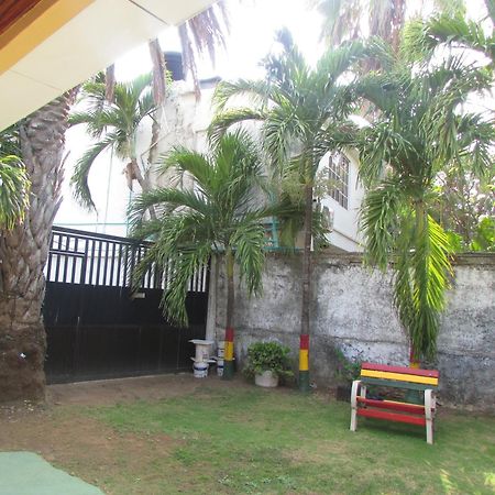 Posada Hostal Miss Marlly San Andrés Exterior photo